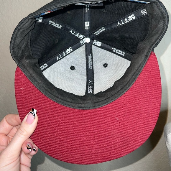 LA cap red and black - Picture 4 of 7